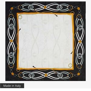 Guess NWT (RARE) Italian Woven Print Foulard/Scarf